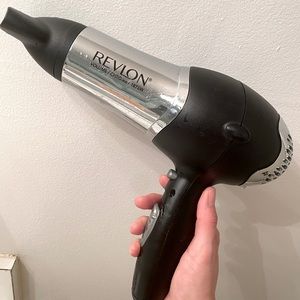 REVLON HAIR DRYER